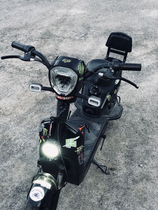 Электроскутер Sk8