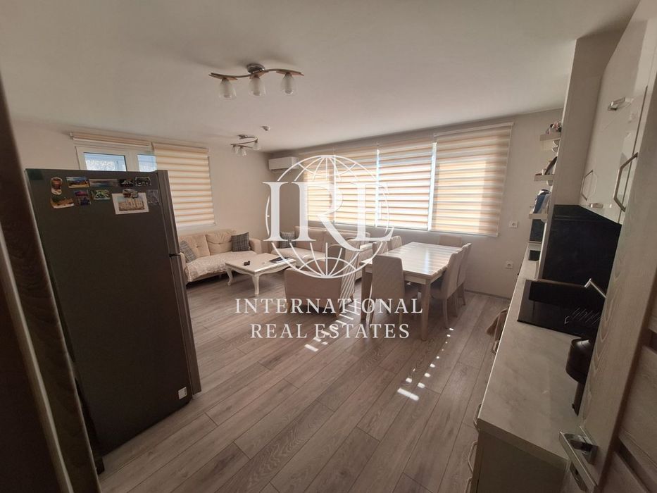 Продава се Тристаен апартамент в Варна, Възраждане 1 - 100 кв.м за 1198 €/кв.м - Снимка #1