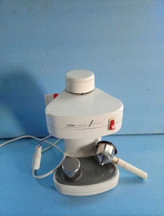 (ретро) -кафе и чай еспресо машина.Перфектна