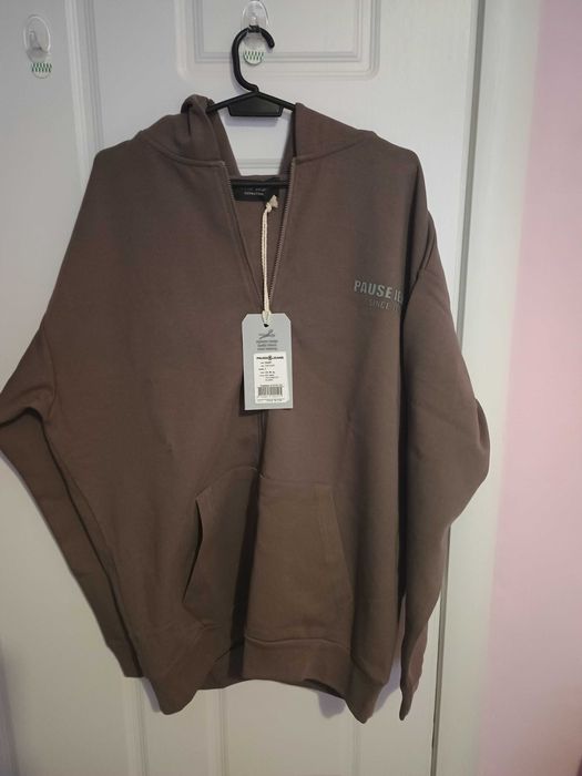 Суичър PAUSE "S" размер