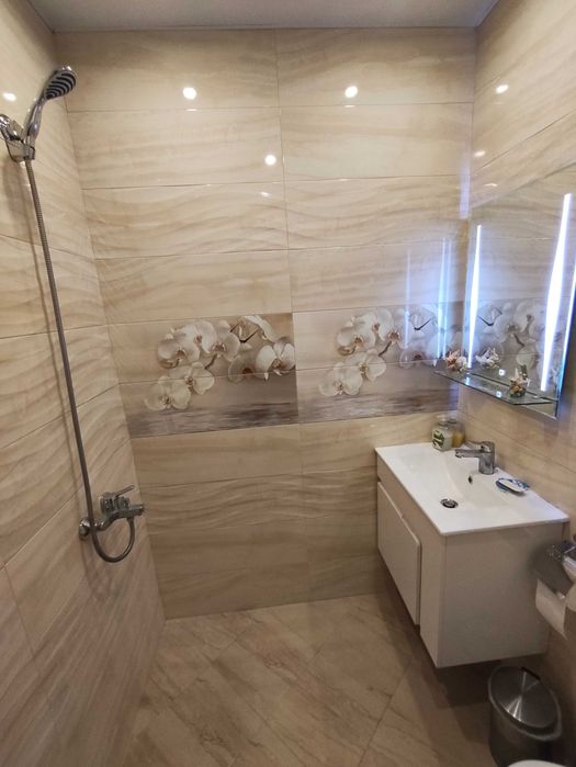 Дава се под наем Двустаен апартамент в София, Младост 2 - 70 кв.м за 847.62 € - Снимка #17