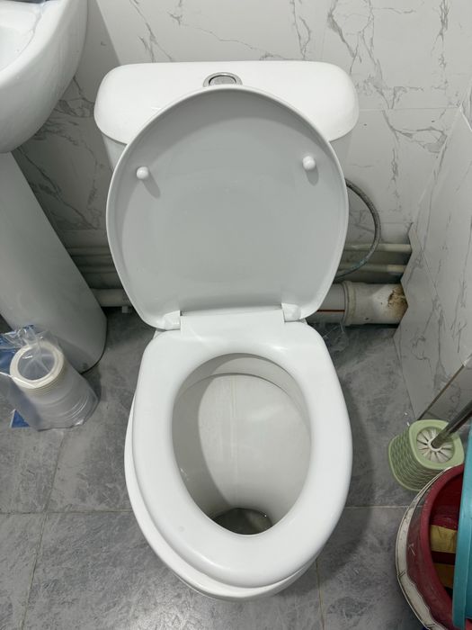 Унитаз б/у, в хор состоянии