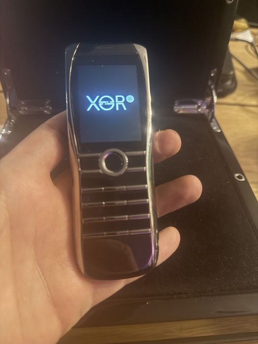 XOR / VERTU Телефон