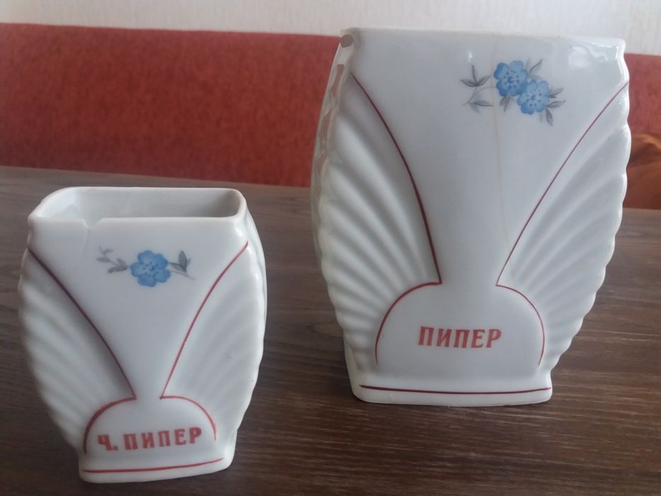 Ретро сервизи за подправки.