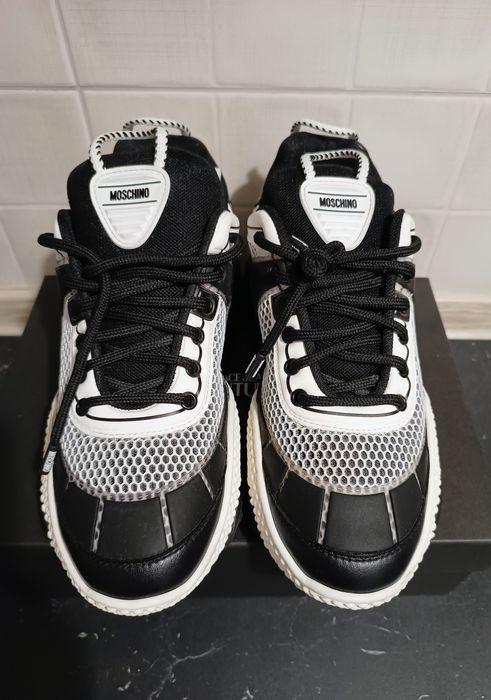 Vând Adidași Moschino Originali nr. 44