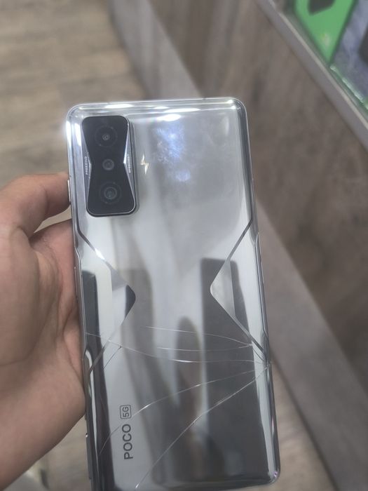 Продам poco f4 gt
