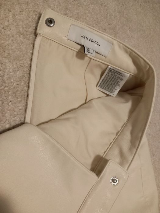 H&M Пола тип молив с цепка, Кремав цвят, 36 размер