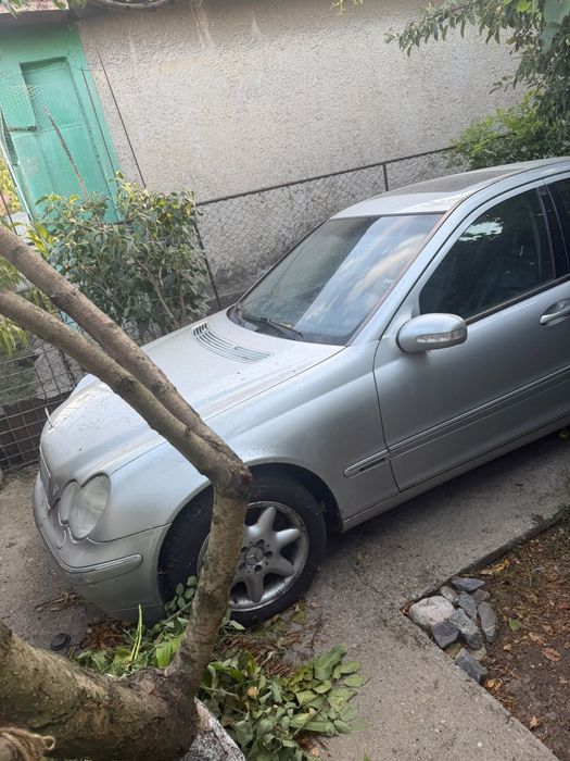 Mercedes c class 3.2 benzina
