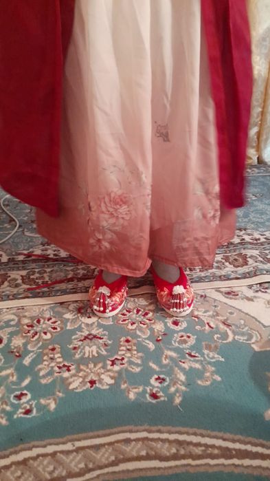 Платье на девочку.