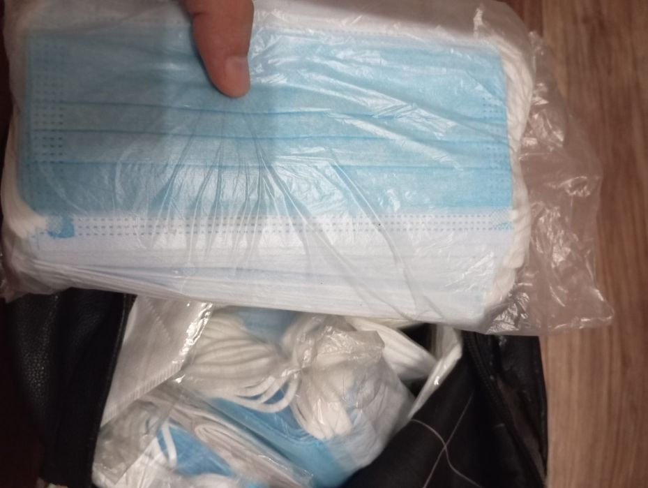 медицинские маски, респираторы