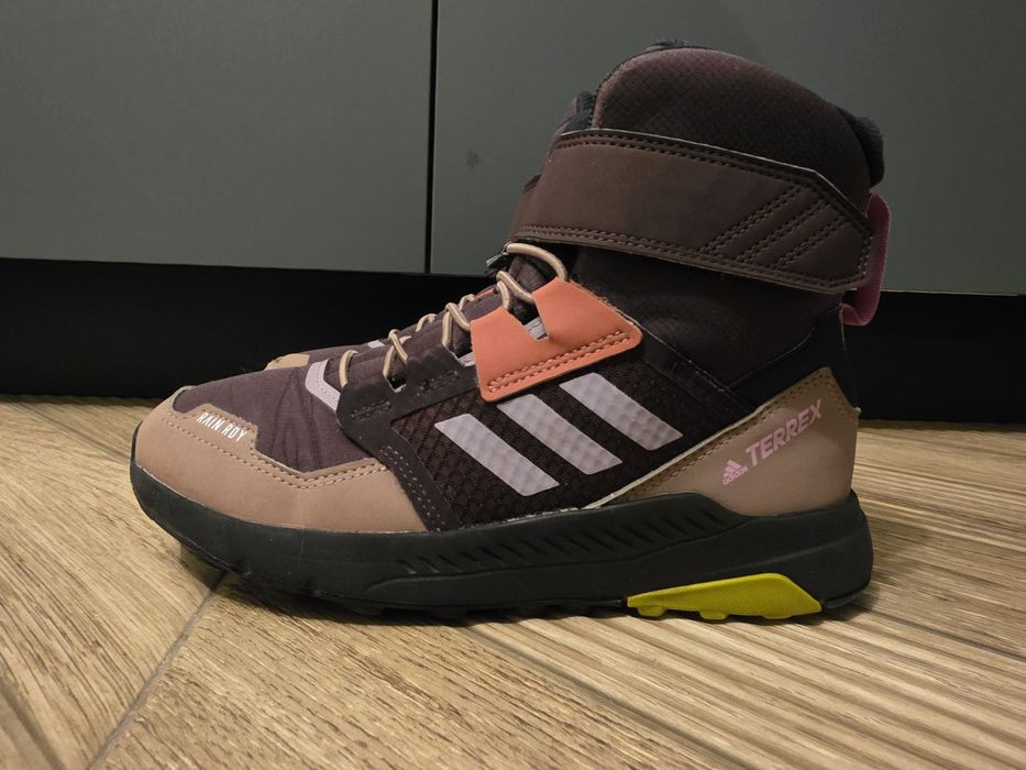 Дамски спортни обувки ADIDAS TERREX