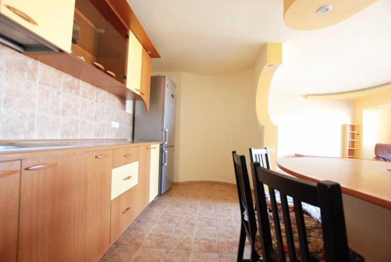 Apartament 3 camere 100 mp Dacia Constanța