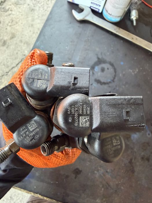 Vand injector,set injectoare vw,seat,skoda,audi 1.6tdi\CAY