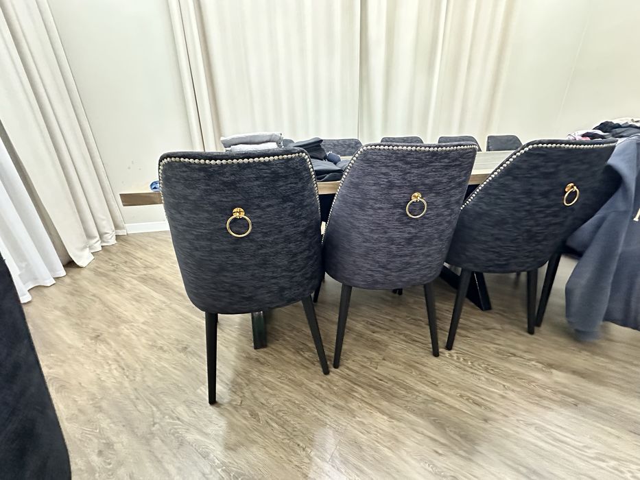 Продам диван для гостиной