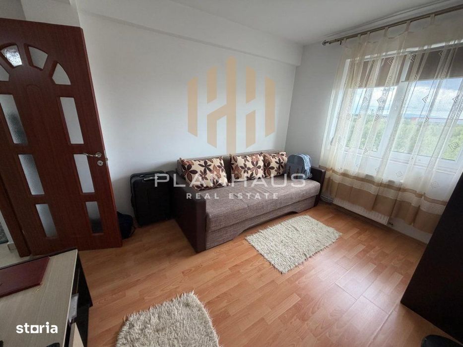 Apartament de vânzare 3 camere, 74 mp, loc de parcare inclus Constanti