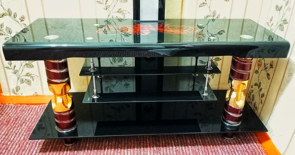 Подставка для телевизора