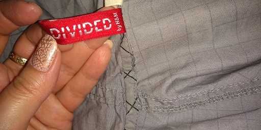 Jacheta/Geaca subtire antivant H&M Divided UK, gri cu gluga+buzunare