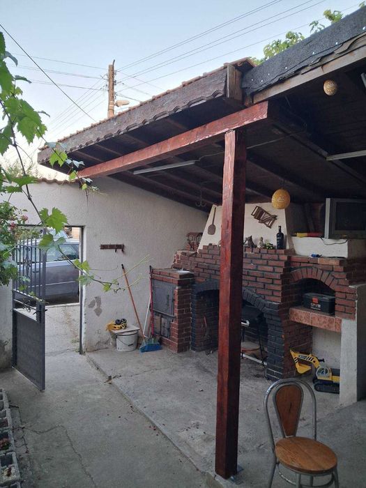 Самостоятелна къща с.Конуш