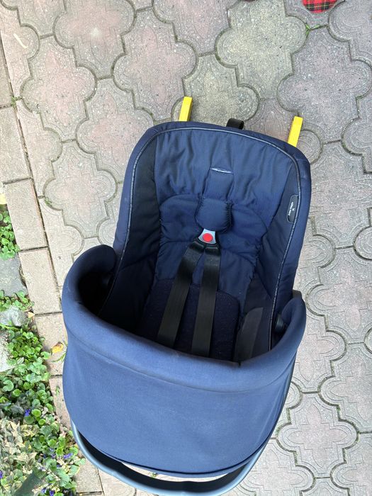 Scaun scoica bebe cu isofix