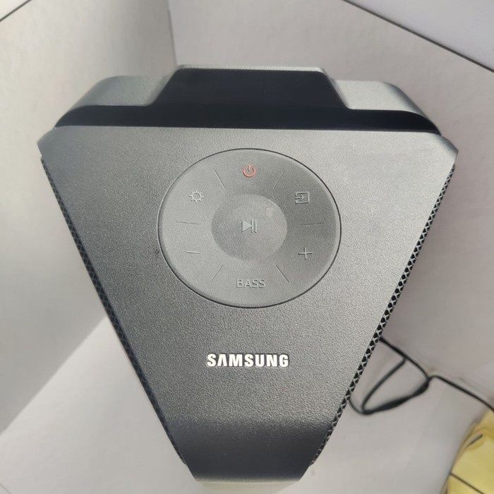 Продаю колонку Samsung mx t40
