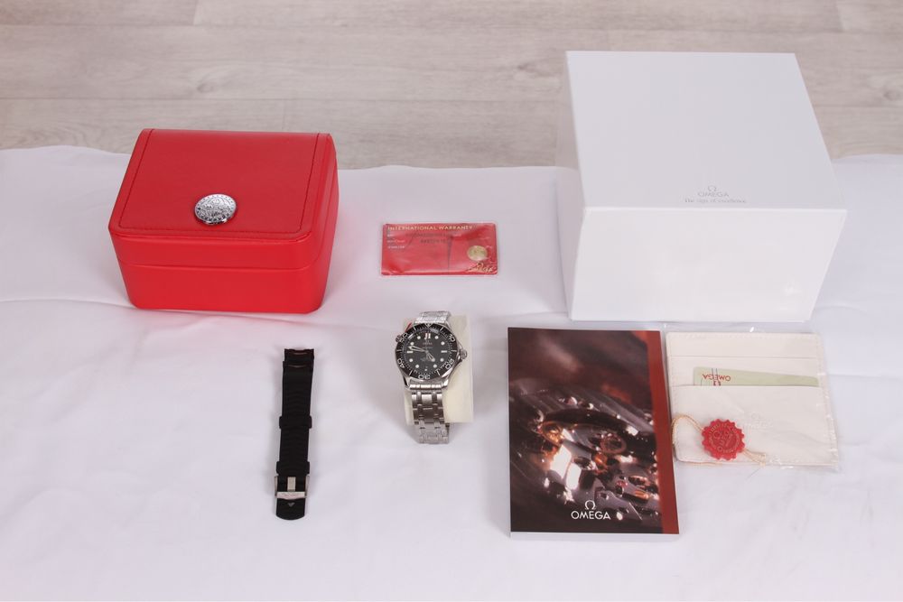 Omega Seamaster Diver 300M –  часы.