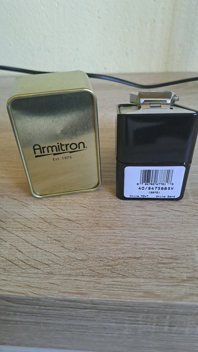 Часовник CASIO и ARMITRON