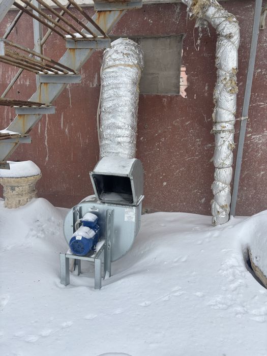 Продам двигатель вентиляции