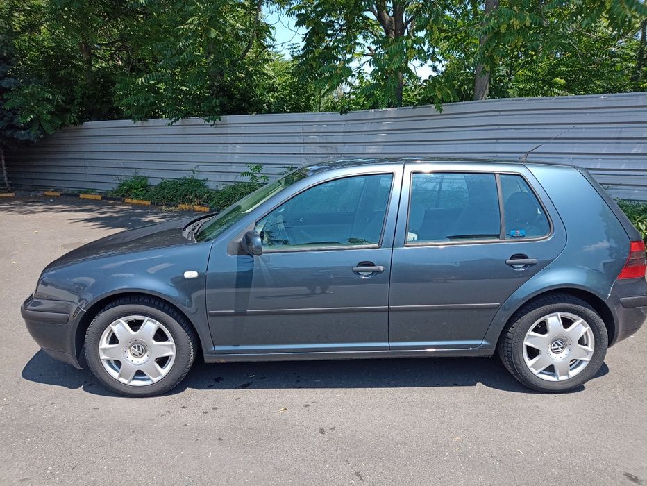 Golf IV / 2003 / 1.6 benzina / 105 cp / euro 4 / A.C / primul proprietar de noua