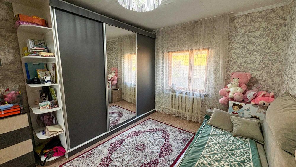 Продам  4 ком  уютный Людмила Империя