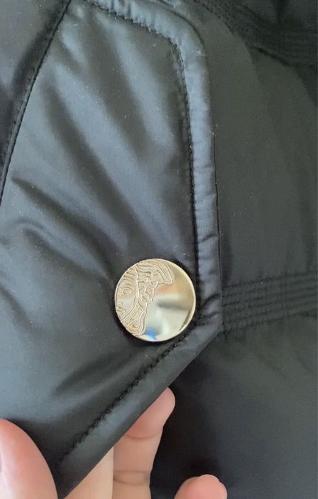 Продам пуховик VERSACE