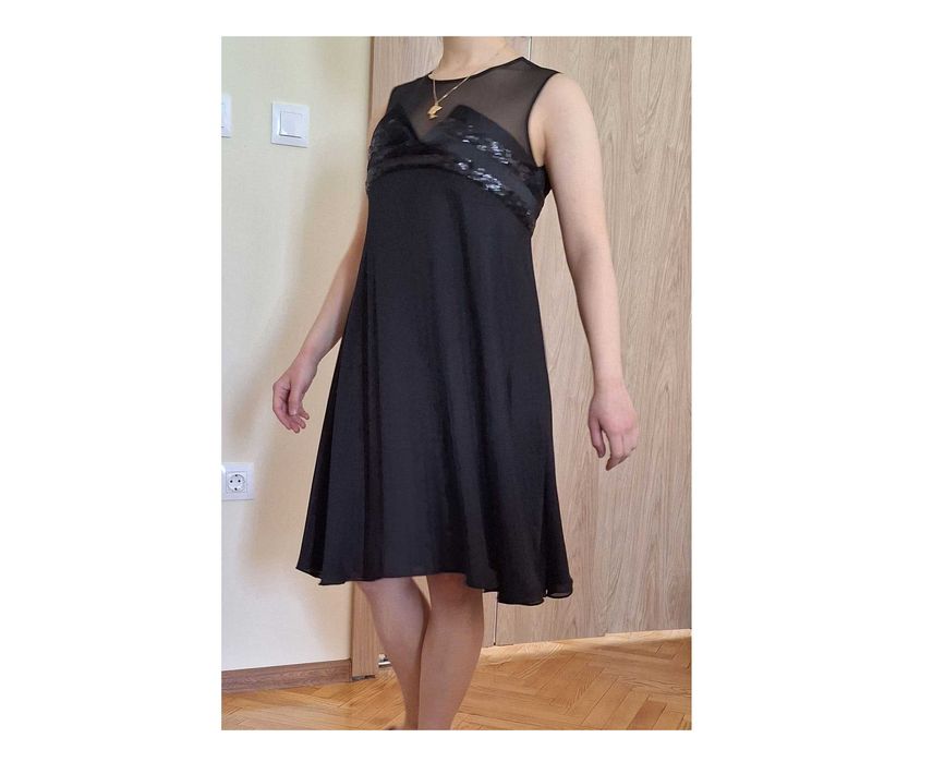 Офицялна Бална Рокля черна M/L къса кукленска