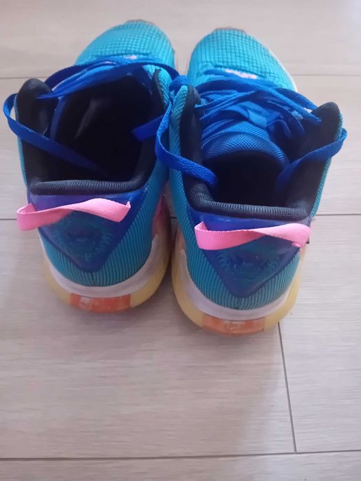 Обувки Nike Lebron Witness 6