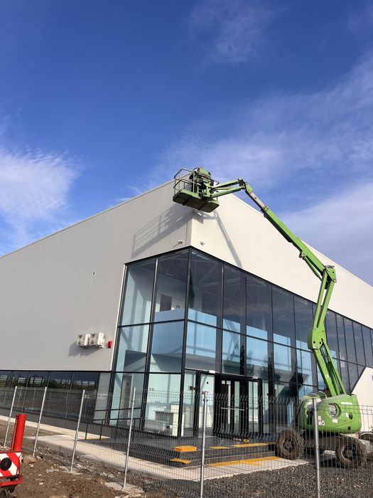 Inchiriez nacela / nacele , electrice/disel , foarfeca/articulate