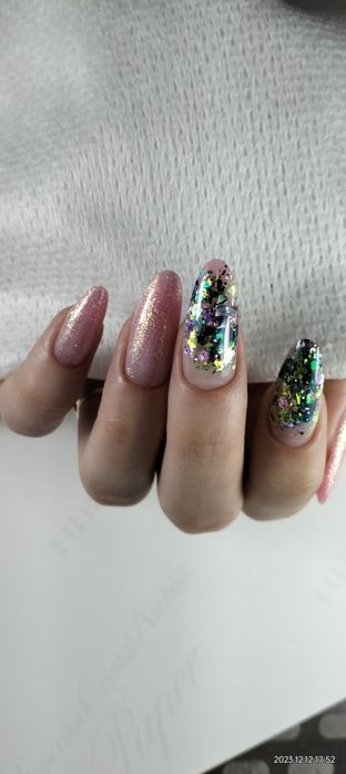 Маникюр, педикюр,наращивание