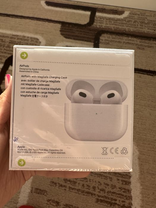 Новые AirPods,оригинал