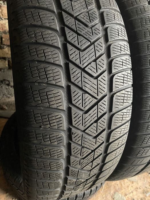 Шины 235/65/18 пара бу пирелли