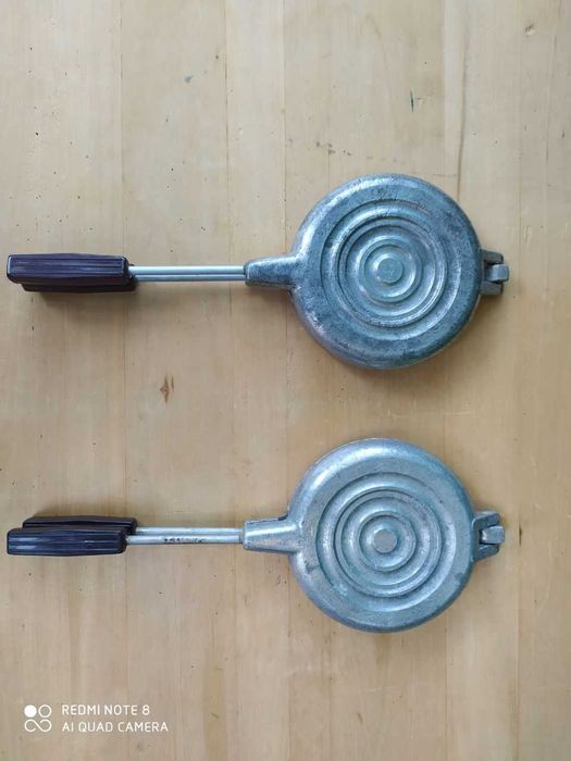 продам форму для выпечки орешница