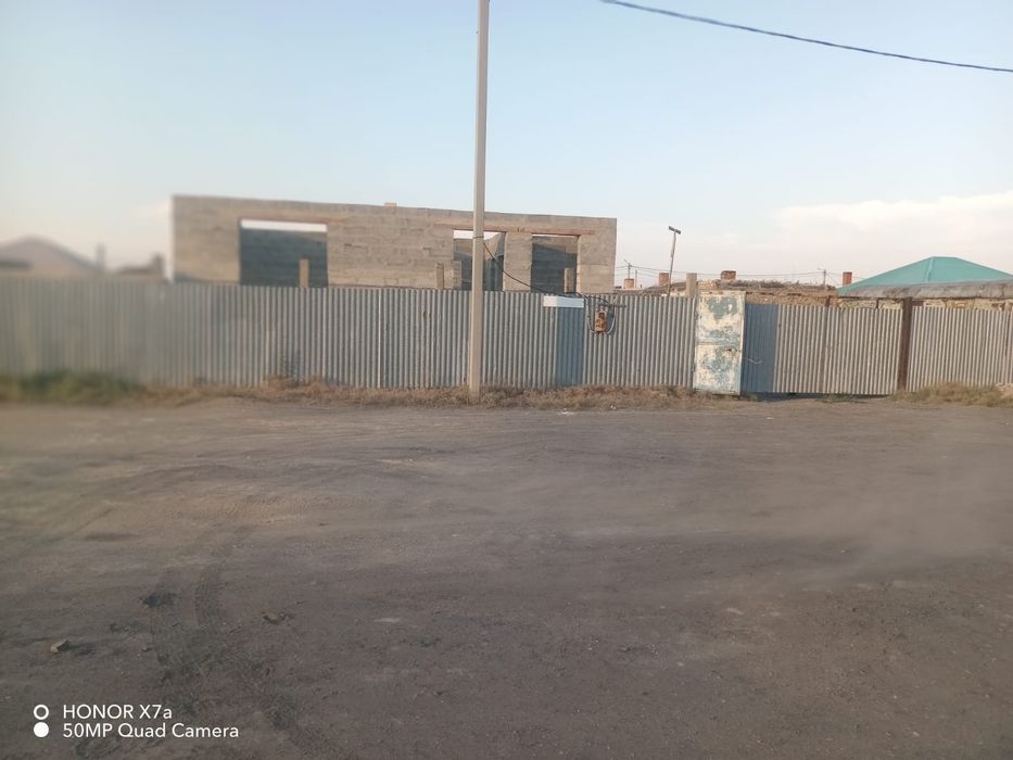 Продам не достроиный дом