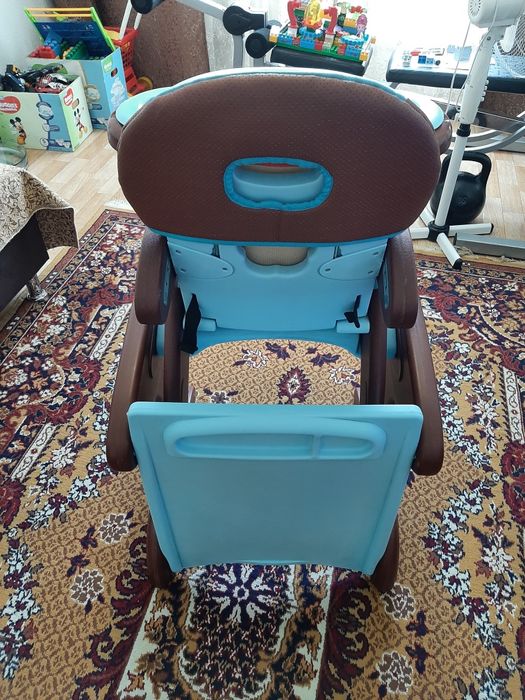 Детский стул для кормления