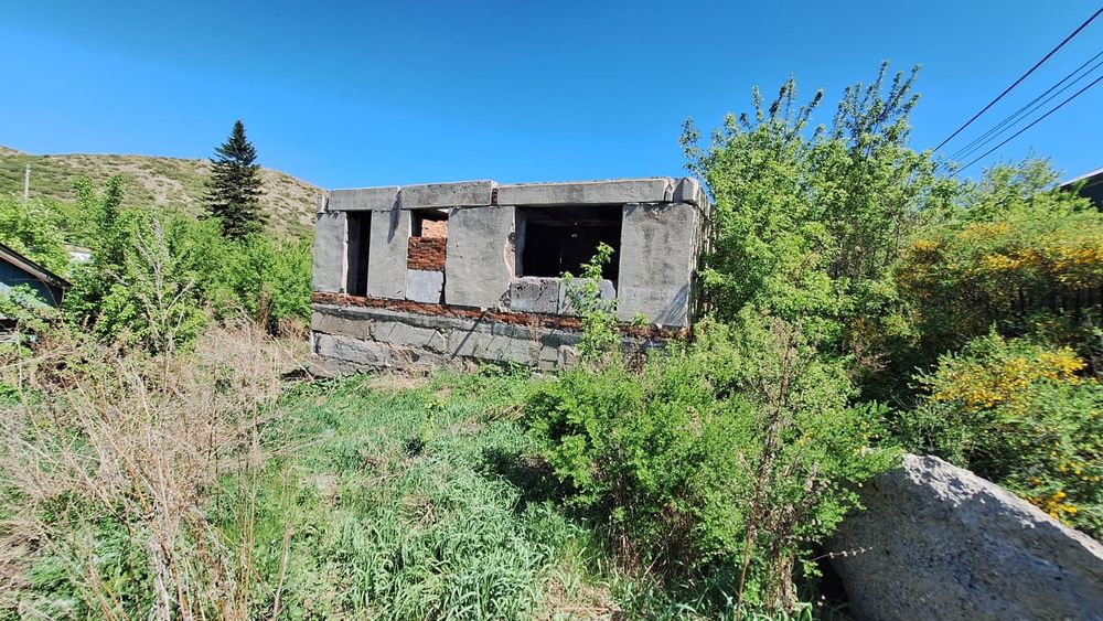 Продам землю на Аблакетке с домом