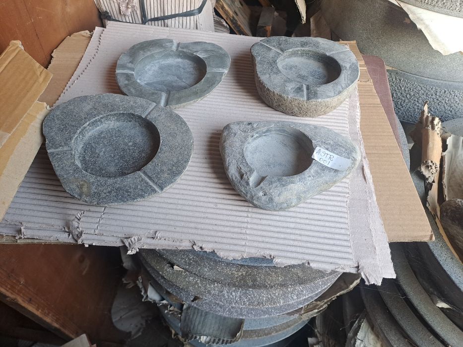 Речен камък, Диспенсър, вулкничен лава камък.сапунерка и пепелник