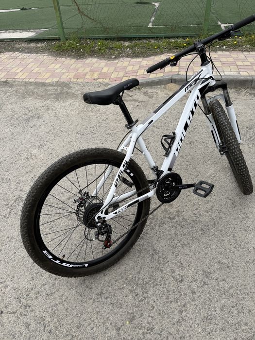 Велосипед в отличном состояний