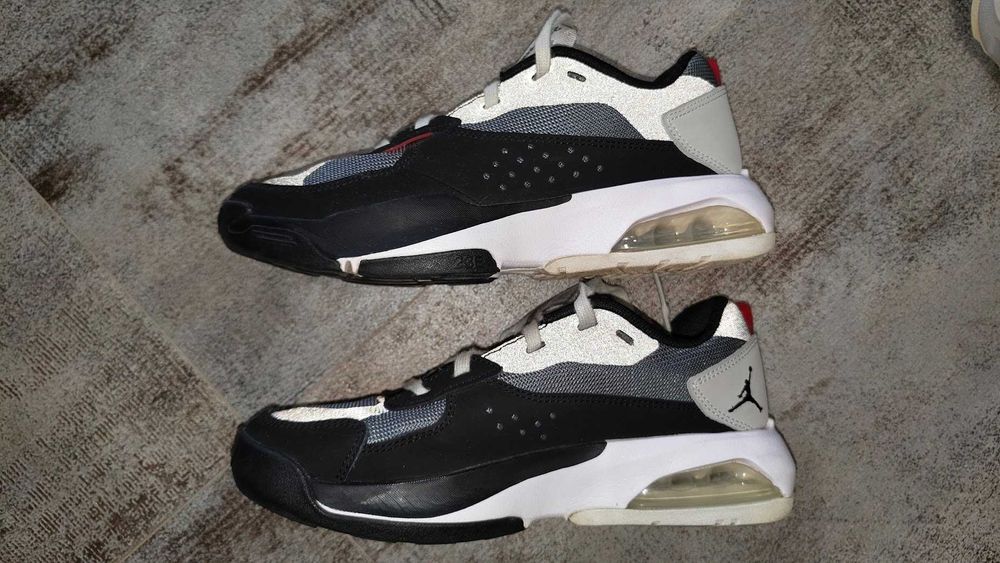 NIKE Jordan Air 200E, номер 37.5, стелка 23.5см, отлично състояние