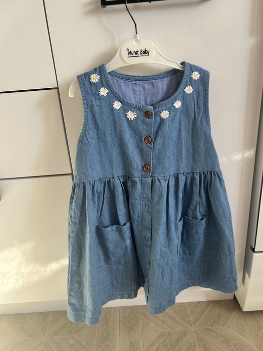 Легкое джинсовое платье  на девочку