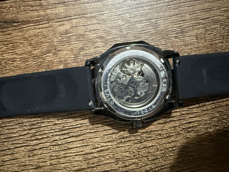 Механичен часовник Kredo