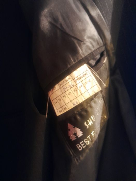 Костюм мужской тройка