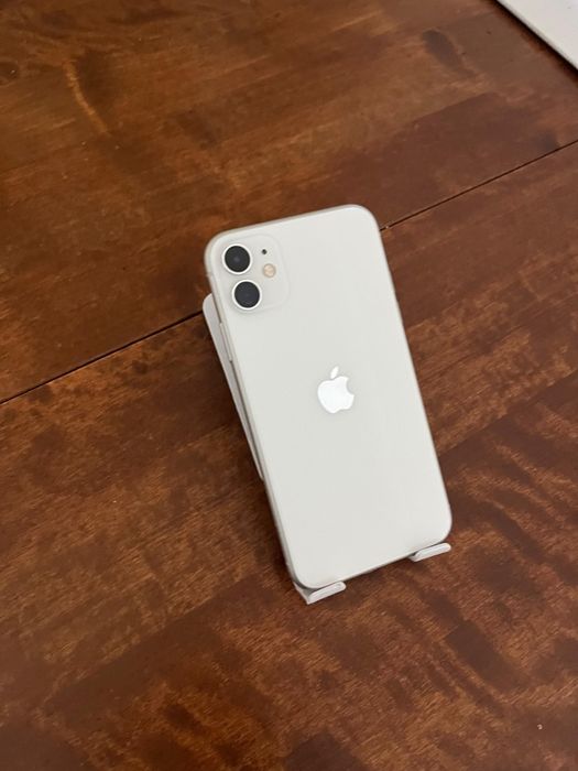 продам или обменяю iPhone 11 64гб