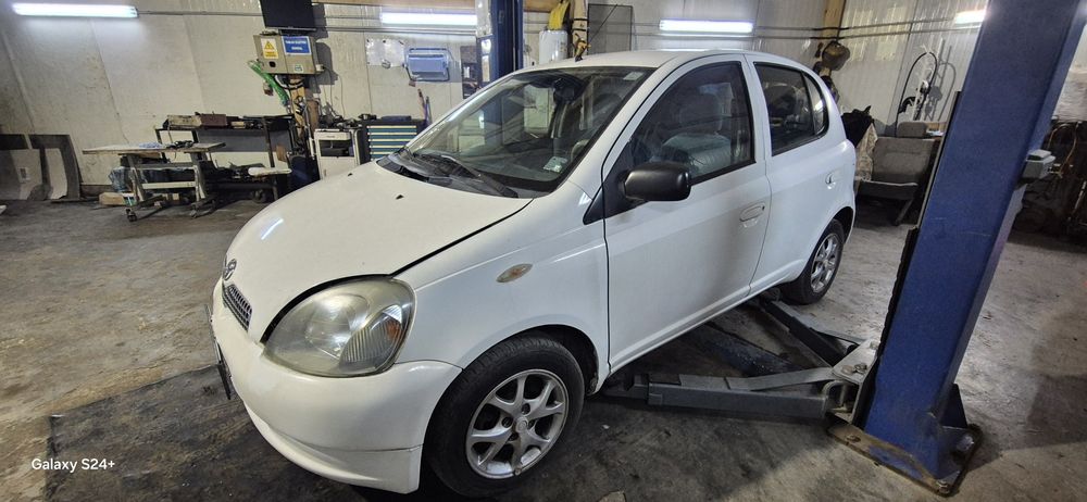Dezmembram Toyota Yaris 1.3 benzina 2NZFE