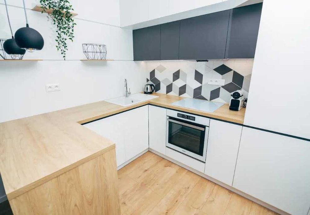 Дава се под наем Едностаен апартамент в Пловдив, Център - 45 кв.м за 198.9 € - Снимка #3