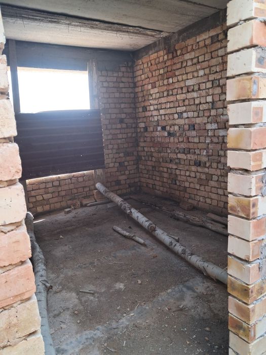 Срочно ховли сотилади